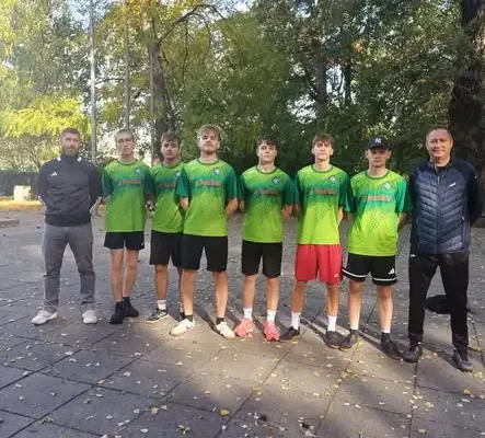 Młodzi biegacze ze szkoły w Czerwionce-Leszczynach na finałach rejonowych w Raciborzu