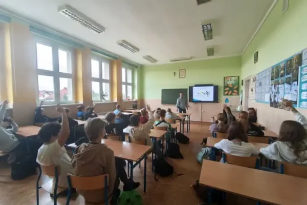 Prelekcja o uzależnieniach dla siódmoklasistów