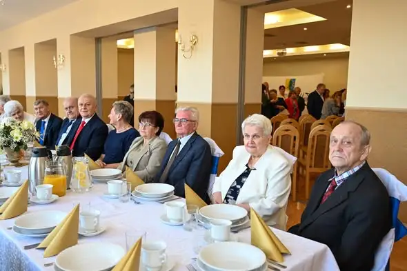 Złote Gody w Świerklanach: pół wieku miłości i wzruszające odnowienie przysięgi