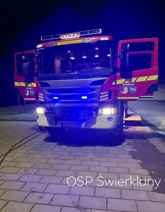 Świerklany: wyciek gazu na stacji paliw i pożar garażu w Jankowicach – interwencje strażaków